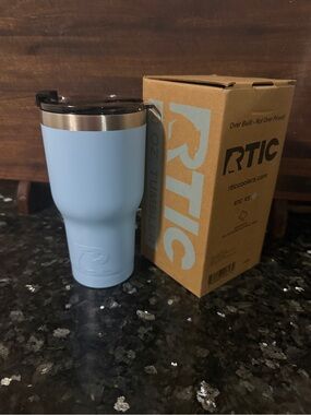 RTIC 20 oz Stainless Steel Tumbler with Lid -Ice Blue